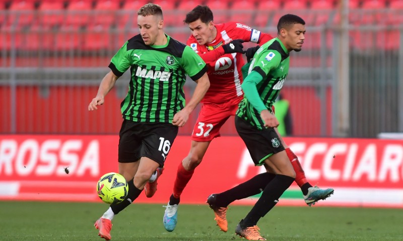 Monza bị đánh giá thấp hơn Sassuolo